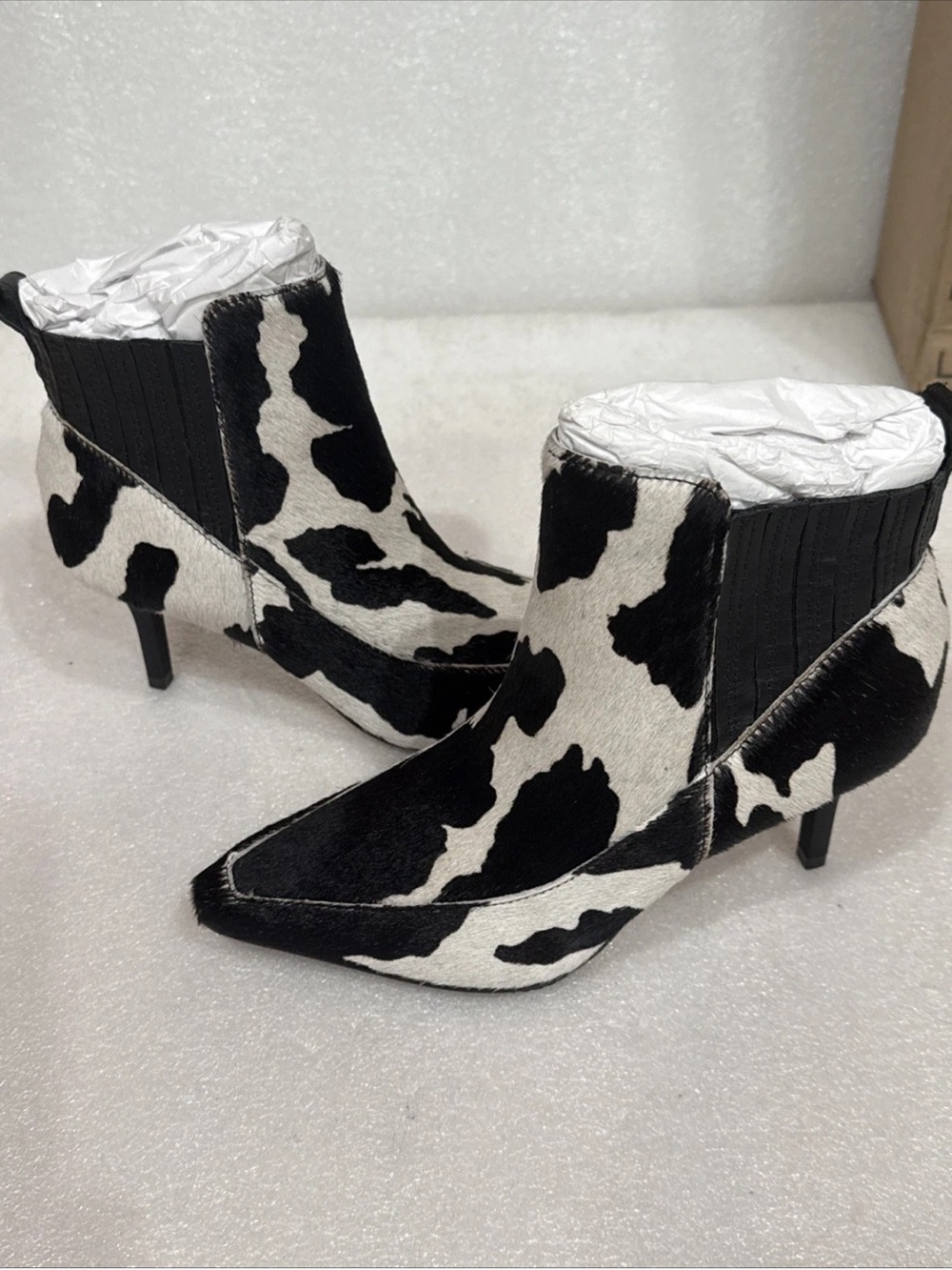 DONALD J PLINER CALF HAIR ANIMAL PRINT BOOTIES 5.5